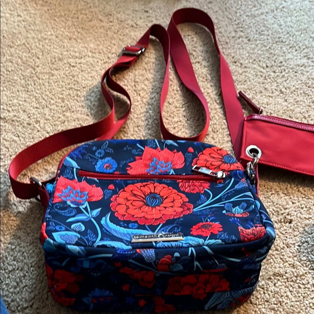 Samantha BrownFloral Crossbody Bag - Red and Blue